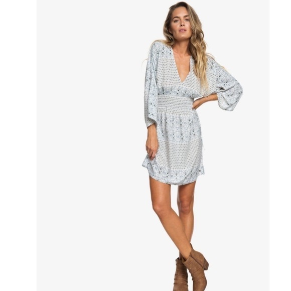 ROXY Free Mind Temple Kimono Sleeve Dress NWT Small - Picture 1 of 4